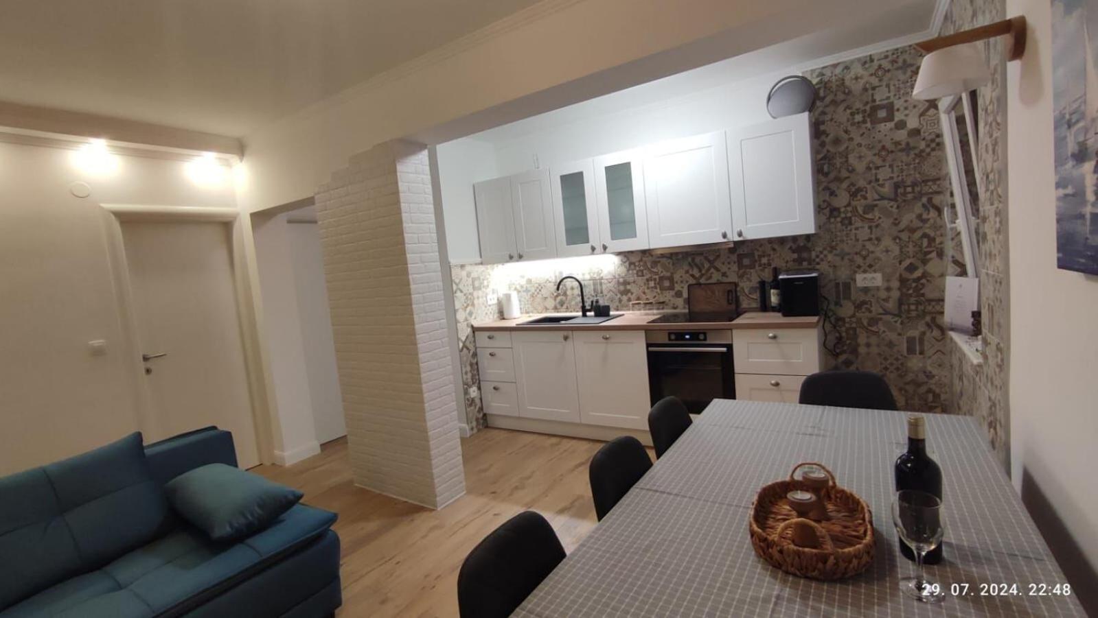 Apartments Milka Slatine Eksteriør bilde